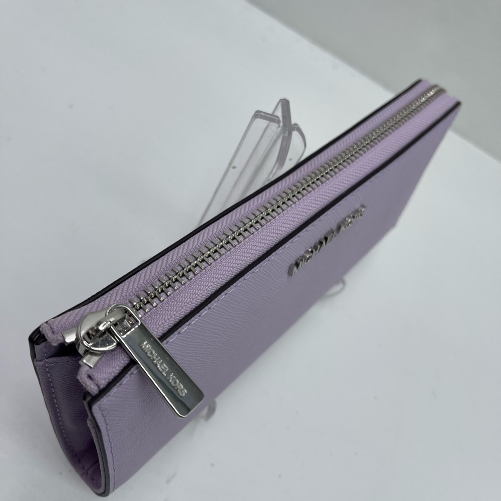 MICHAEL KORS Jet Set Travel Large Saffiano Leather Quarter-Zip Wallet
Lt QUARTZ - Picture 9 of 16